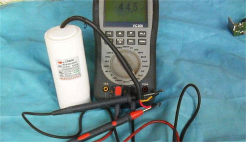 江蘇瓷片電容器供應(yīng)商 迪一電子授權(quán)代理